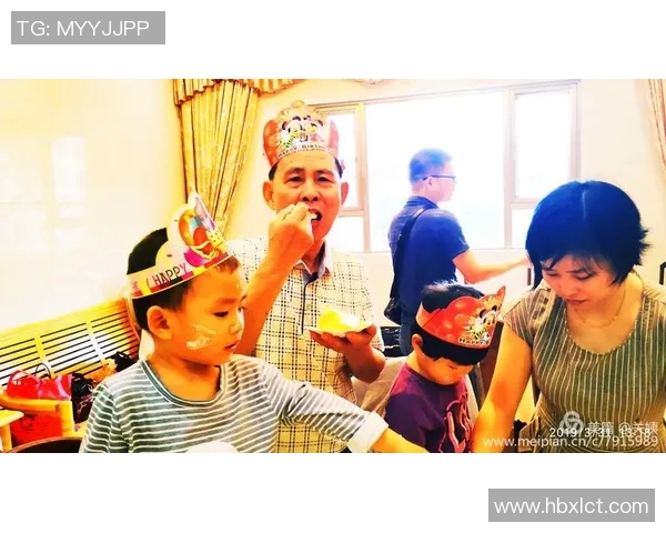 韩国足球明星携手子女共度温馨时光展现家庭幸福生活